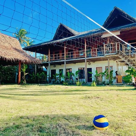 Siargao Sunflower Suites General Luna  Eksteriør billede