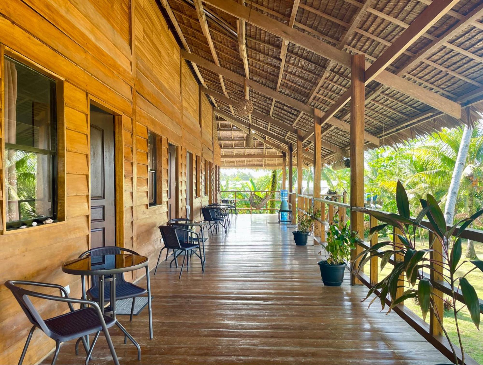Siargao Sunflower Suites General Luna  Eksteriør billede