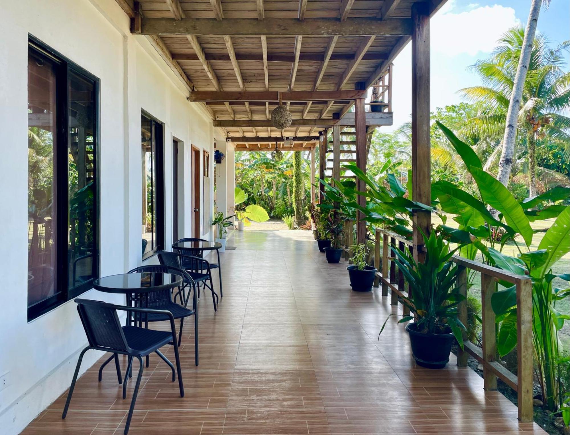 Siargao Sunflower Suites General Luna  Eksteriør billede