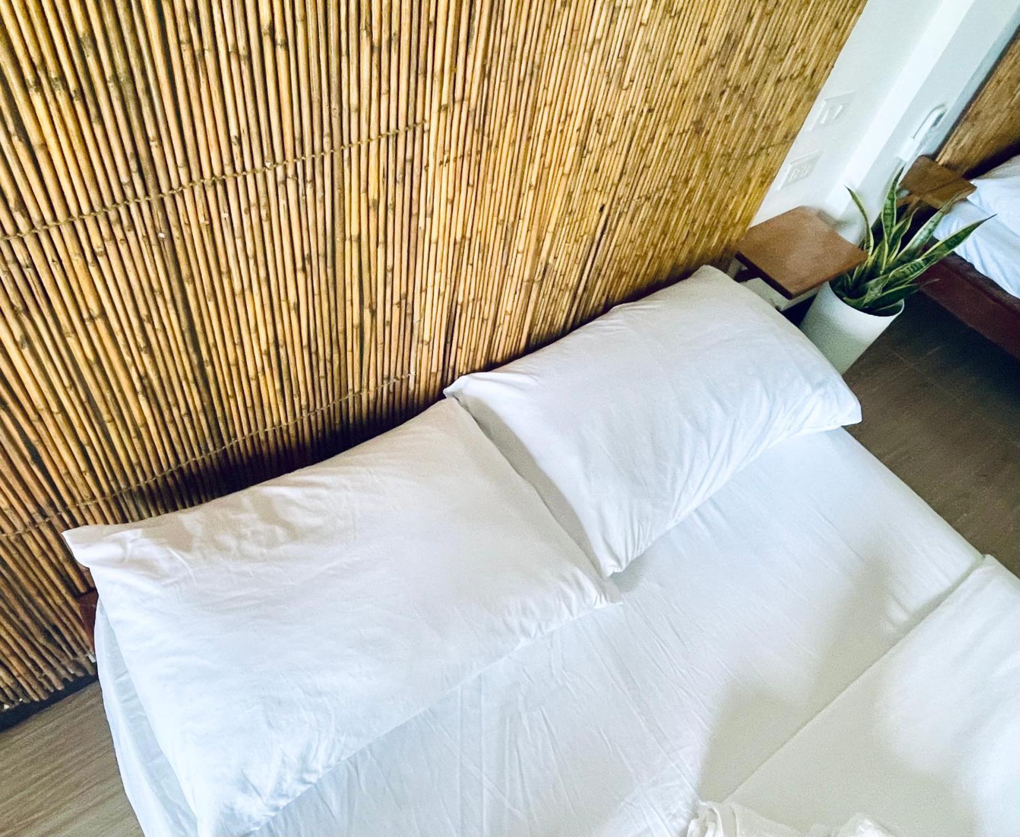 Siargao Sunflower Suites General Luna  Eksteriør billede