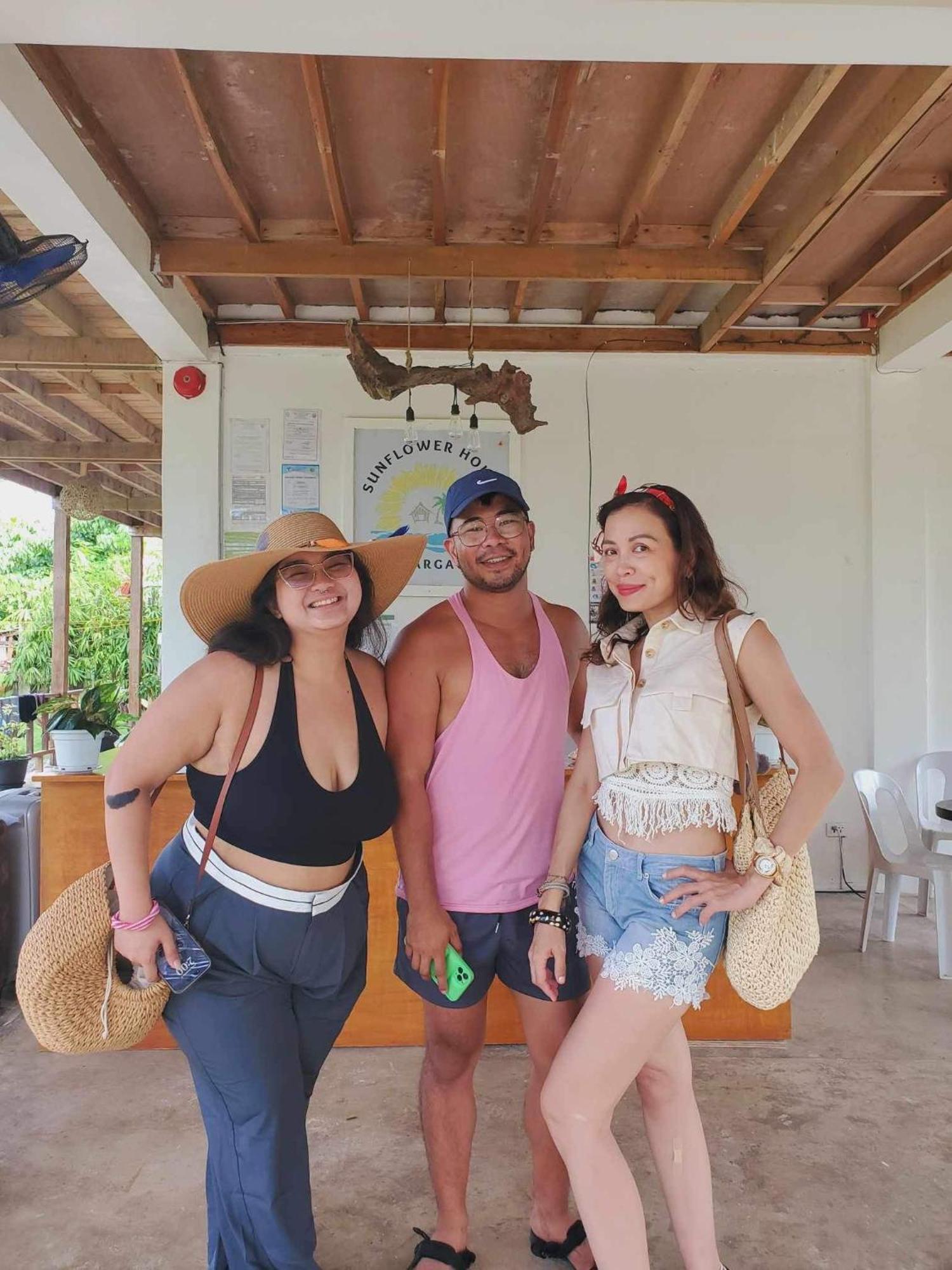 Siargao Sunflower Suites General Luna  Eksteriør billede