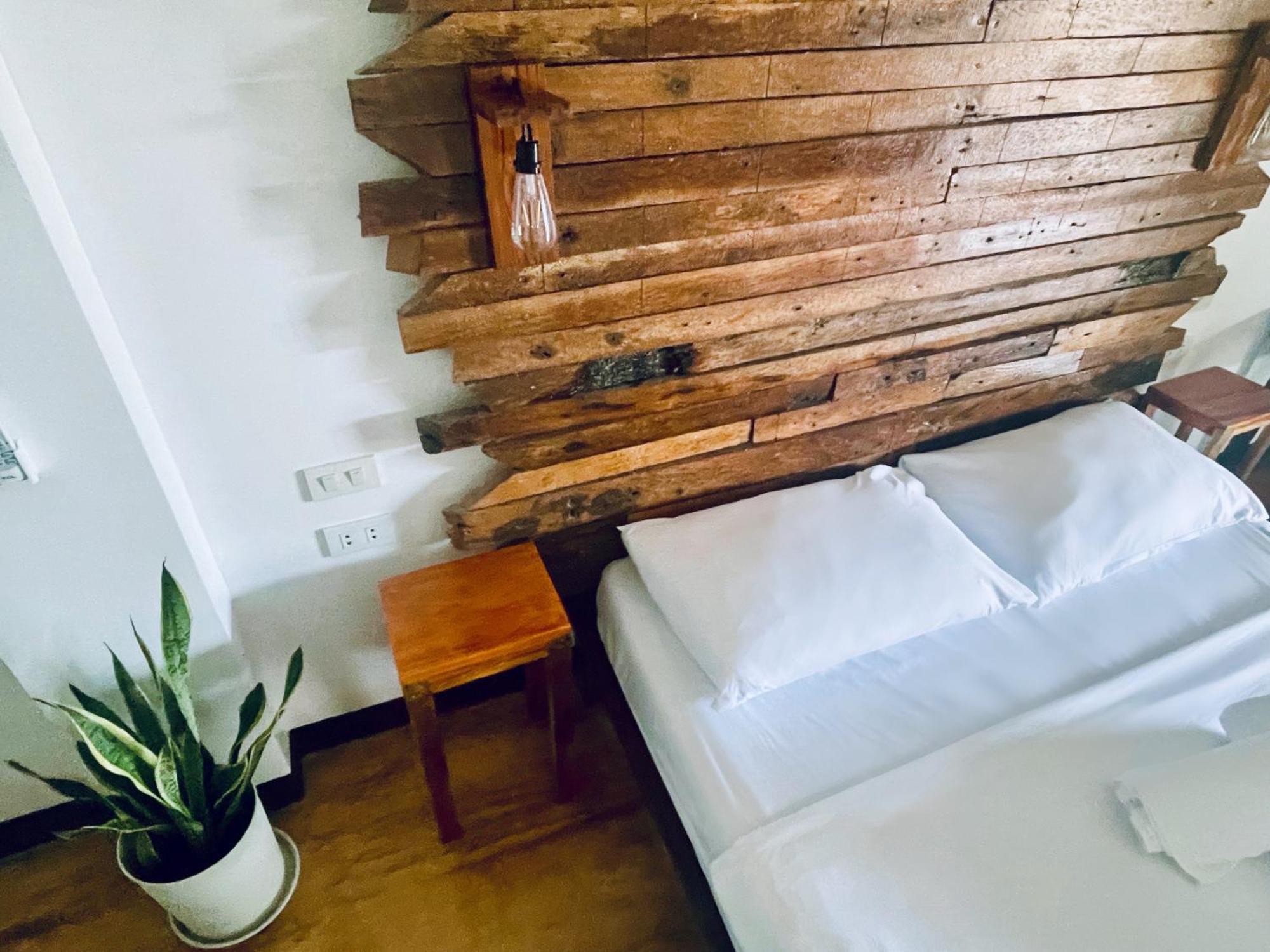 Siargao Sunflower Suites General Luna  Eksteriør billede