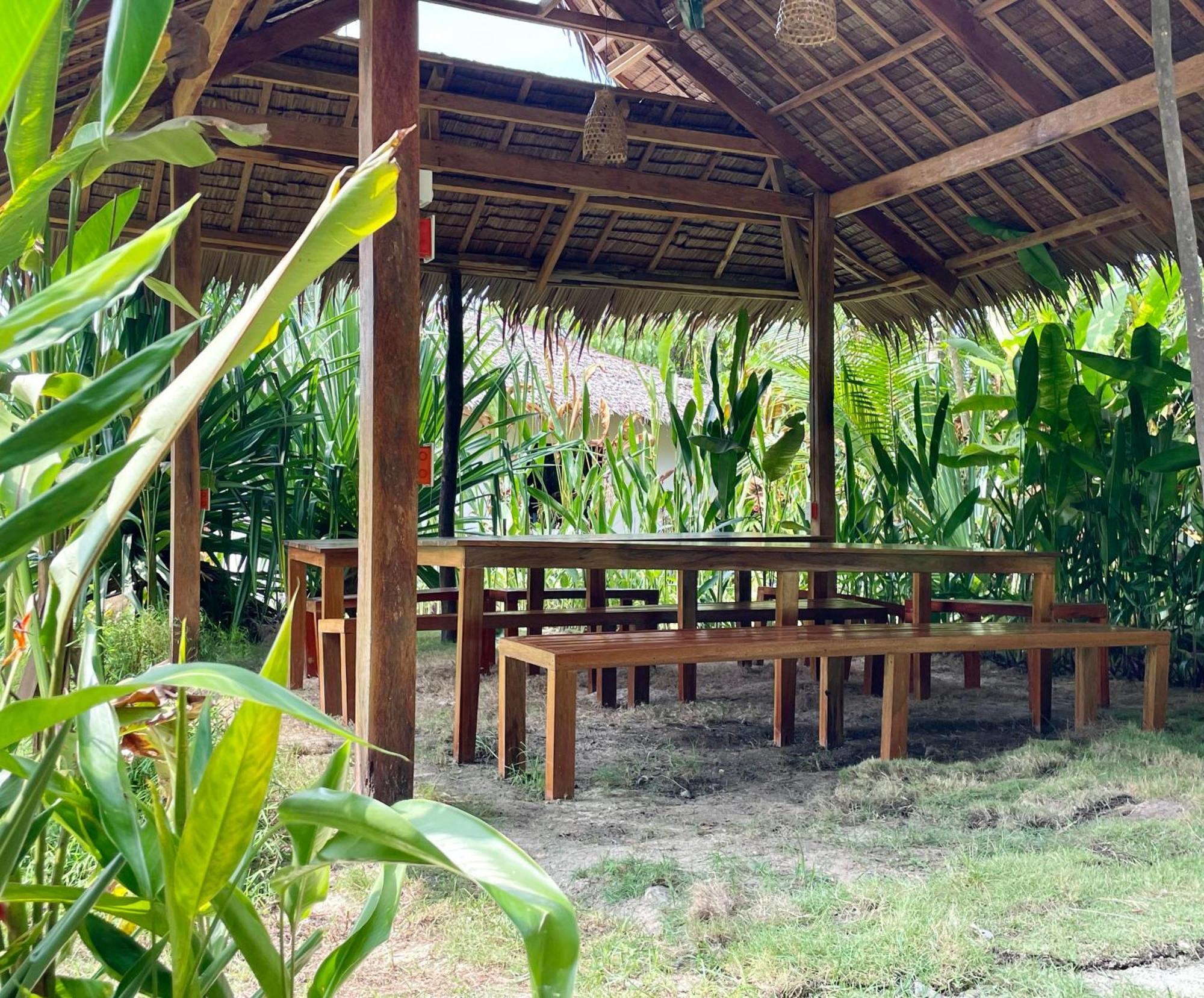 Siargao Sunflower Suites General Luna  Eksteriør billede